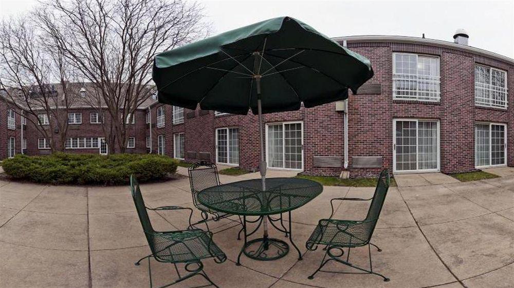 Holiday Inn Express Des Moines-At Drake University, An Ihg Hotel Exterior photo